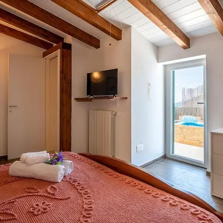 Holiday home *la Casa Del Conte* *